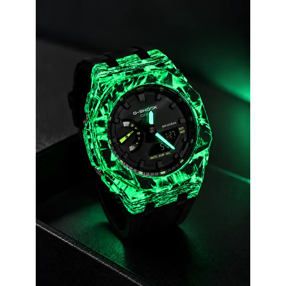 Custom Watch – Black Carbon Fiber Luminous Full Green